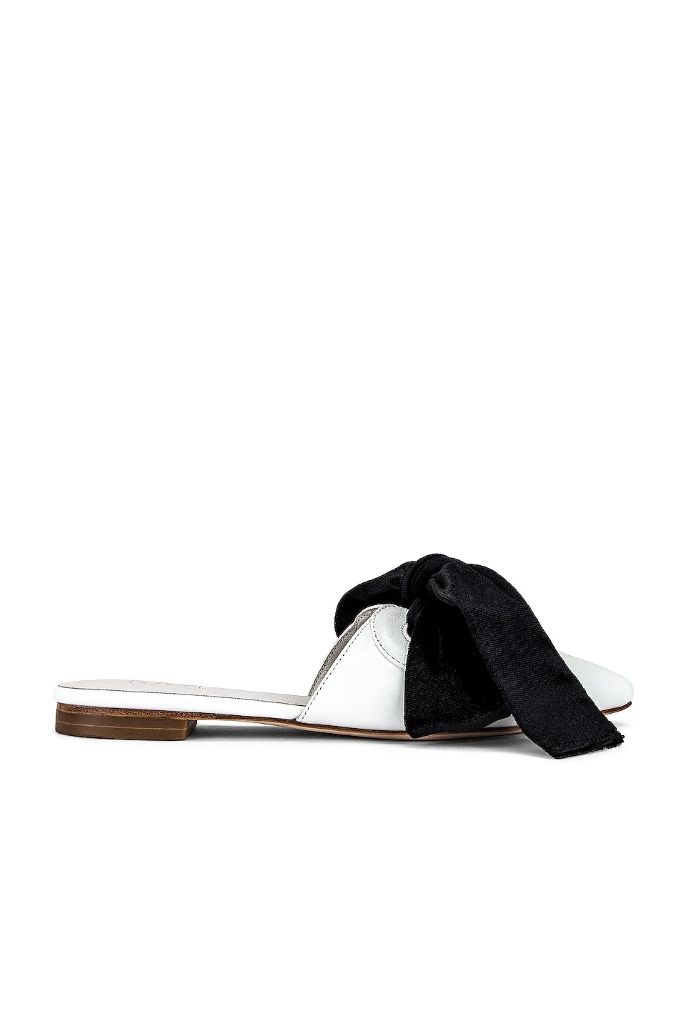 RAYE Magnolia In Black & White 3 RAYE Magnolia In Black & White