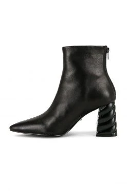RAYE Tai Boot In Black 11 RAYE Tai Boot In Black -RAYE Sales Shop RAYE WZ2064 V5